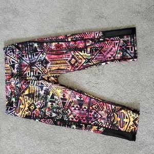 Reebok workout capris- size M